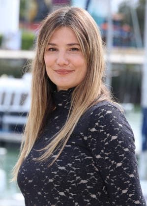 Alice Pol at the Dr. Seylan and Cindy photocall during the 28th La Rochelle Fiction Festival, France, on September 17, 2026. Denis Guignebourg Bestimage Dr. Seylan and Cindy Photocall at the 28th La Rochelle Fiction Festival on September 17, 2026, in La Rochelle, France. La Rochelle, France  Copyright: xDenisxGuignebourgx xBestimagexDenisxGuignebourgx xBestimagex