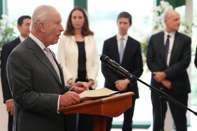 King meets with AI sector leaders King Charles III gives a speech during a meeting for leaders from the artificial intelligence (AI) sector, Government, and thought leaders to discuss how AI can be developed and deployed in ways that benefit society, at Dumfries House in Cumnock, Ayrshire. Picture date: Thursday September 17, 2026., Credit:Jonathan Brady PA ROTA - B68 Avalon UK, Cumnock  Copyright: xJonathanxBradyx xPAxROTAx-xB68x xAvalonx 1135695959