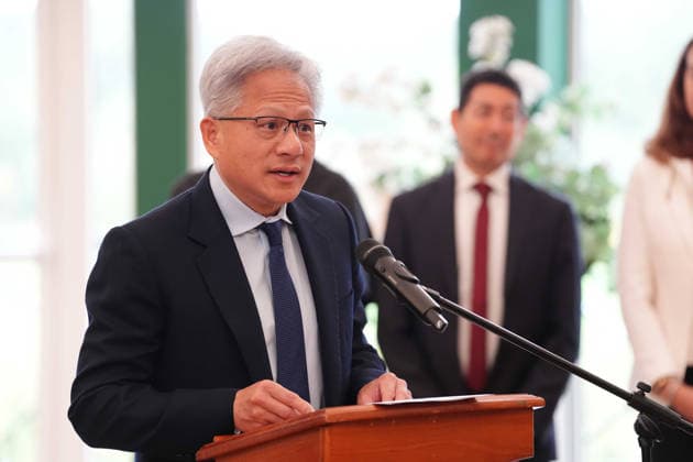 King meets with AI sector leaders Nvidia chief executive Jensen Huang gives a speech during a meeting hosted by King Charles III for leaders from the artificial intelligence (AI) sector, Government, and thought leaders to discuss how AI can be developed and deployed in ways that benefit society, at Dumfries House in Cumnock, Ayrshire. Picture date: Thursday September 17, 2026., Credit:Jonathan Brady PA ROTA - B68 Avalon UK, Cumnock  Copyright: xJonathanxBradyx xPAxROTAx-xB68x xAvalonx 1135715045