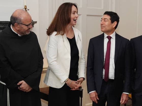 King meets with AI sector leaders (Left to right) Father Paolo Benanti, chief financial officer of OpenAI Sarah Friar and Mariano-Florentino Cuellar attend a meeting hosted for King Charles III for leaders from the artificial intelligence (AI) sector, Government, and thought leaders to discuss how AI can be developed and deployed in ways that benefit society, at Dumfries House in Cumnock, Ayrshire. Picture date: Thursday September 17, 2026., Credit:Jonathan Brady PA ROTA - B68 Avalon UK, Cumnock  Copyright: xJonathanxBradyx xPAxROTAx-xB68x xAvalonx 1135715184