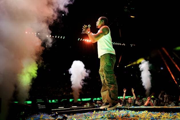 AMSTERDAM - Typhoon during The Streamers performance at the Ziggo Dome on the occasion of their 5th anniversary. RAMON VAN FLYMEN ANP netherlands out - belgium out  Copyright: xx x569023158x originalFilename: 569023158.jpg