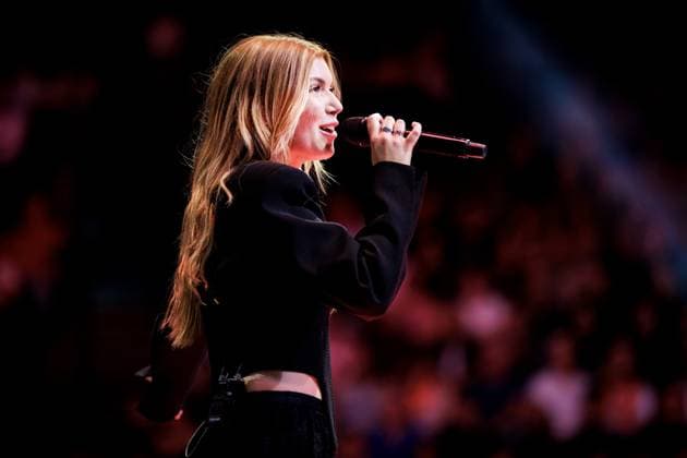 AMSTERDAM - Hannah Mae during The Streamers performance at the Ziggo Dome on the occasion of their 5th anniversary. RAMON VAN FLYMEN ANP netherlands out - belgium out  Copyright: xx x569024564x originalFilename: 569024564.jpg