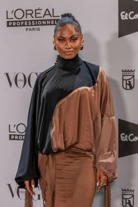 September 17, 2026, Madrid, Madrid, Spain: NIA CORREIA attend the Vogue Fashion s Night Out 2026 photocall, which will take place at the Rosewood Villa Magna Hotel on September 17, 2026, in Madrid, Spain. Madrid Spain  - ZUMAc312 20260917_zsp_c312_127 Copyright: xOscarxManuelxSanchezx