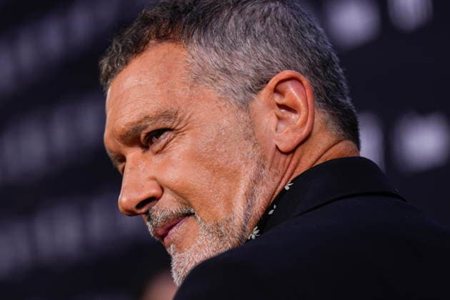 September 17, 2026, Toronto, On, CAN: Antonio Banderas arrives on the red carpet to promote the film Up Against It at the Toronto International Film Festival, in Toronto, on Thursday, Sept.17, 2026. Toronto CAN  - ZUMAc35_ 20260917_zaf_c35_119 Copyright: xChrisxYoungx