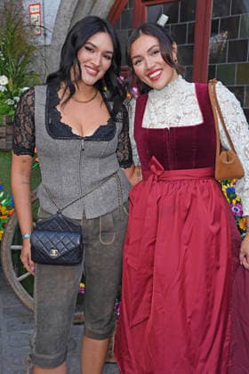 Katharina Damm with her sister Anna Maria Damm at the HEIDIFEST 2026 at the Hofbräuhaus in Munich on September 17, 2026