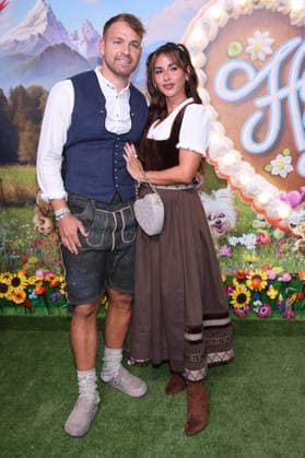 Sarah Engels with her husband Julian Engels upon arrival at the RTL TV show HeidiFest by Heidi Klum at the Hofbräuhaus in Munich, September 17, 2026 Foto:xK.xKriegerx xFuturexImagex heidifest_6605