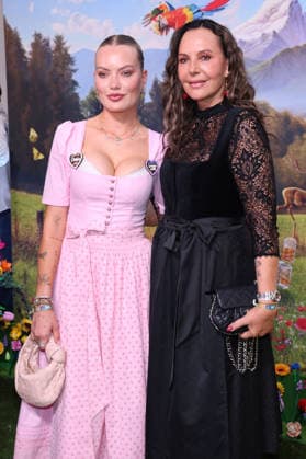 Cheyenne Savannah Ochsenknecht and Natascha Ochsenknecht arriving at the RTL TV show HeidiFest by Heidi Klum at the Hofbräuhaus in Munich, September 17, 2026 Foto:xK.xKriegerx xFuturexImagex heidifest_6658