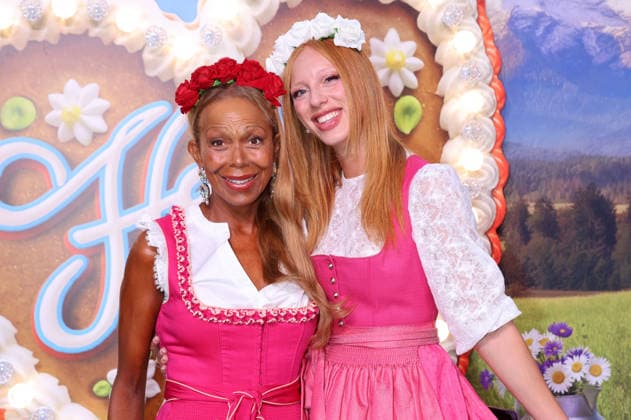 Angela Ermakova and Anna Ermakova upon their arrival at the RTL TV show HeidiFest by Heidi Klum at the Hofbräuhaus in Munich, September 17, 2026 Foto:xK.xKriegerx xFuturexImagex heidifest_6677