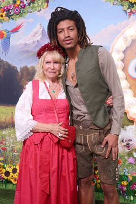 Erna Klum and Henry Samuel upon their arrival at the RTL TV show HeidiFest by Heidi Klum at the Hofbräuhaus in Munich, September 17, 2026 Foto:xK.xKriegerx xFuturexImagex heidifest_6775