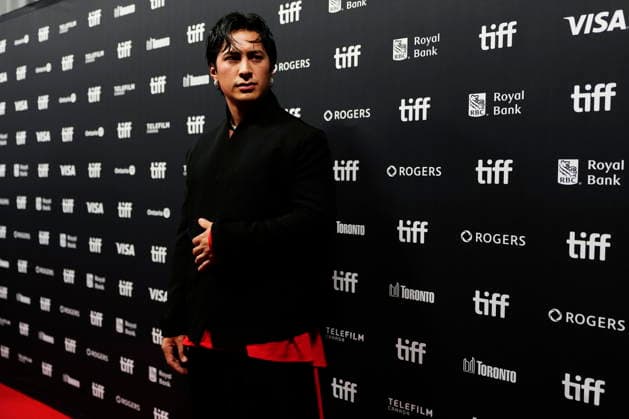 September 17, 2026, Toronto, On, CAN: Hudson Williams arrives on the red carpet to promote Yaga at the Toronto International Film Festival, in Toronto, on Thursday, Sept. 17, 2026. Toronto CAN  - ZUMAc35_ 20260917_zaf_c35_144 Copyright: xChrisxYoungx