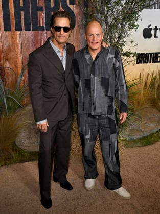 ˜Brothers™ World Premiere Matthew McConaughey and Woody Harrelson arriving to the Brothers world premiere held at the Hammer Museum in Los Angeles, Ca. on September 17, 2026. Los Angeles Hammer Museum California USA Copyright: xStarbuck xAFF-USA.COMx
