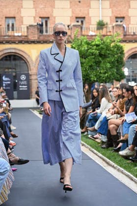 September 17, 2026, Madrid, Spain: A model parades with Odette Ãlvarez design during the Mercedes Benz Fashion Week Madrid at Cibeles Palace in Madrid. Madrid Spain  - ZUMAs197 20260917_aaa_s197_160 Copyright: xAtilanoxGarciax