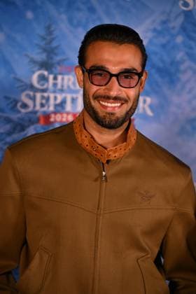 2026 Christmas in September Toy Drive Los Angeles CA Sept 17: June Jambalaya at the 21st Annual Christmas in September Toy Drive on September 17m, 2026 Credit: Michael Mattes AdMedia. 17 Sep 2026 Pictured: Sam Asgarahi.  Copyright: xThexMegaxAgencyxMichaelxMattes xAdMediax xMEGAx