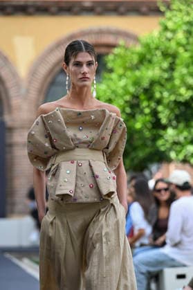 September 17, 2026, Madrid, Spain: A model parades with Odette Ãlvarez design during the Mercedes Benz Fashion Week Madrid at Cibeles Palace in Madrid. Madrid Spain  - ZUMAs197 20260917_aaa_s197_130 Copyright: xAtilanoxGarciax