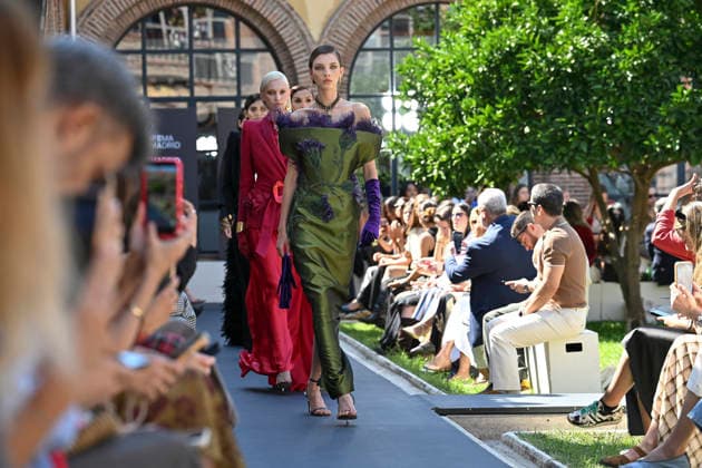 September 17, 2026, Madrid, Spain: A model parades with Malone design during the Mercedes Benz Fashion Week Madrid at Cibeles Palace in Madrid. Madrid Spain  - ZUMAs197 20260917_aaa_s197_196 Copyright: xAtilanoxGarciax