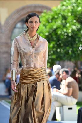 September 17, 2026, Madrid, Spain: A model parades with Malone design during the Mercedes Benz Fashion Week Madrid at Cibeles Palace in Madrid. Madrid Spain  - ZUMAs197 20260917_aaa_s197_209 Copyright: xAtilanoxGarciax
