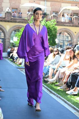 September 17, 2026, Madrid, Spain: A model parades with Malone design during the Mercedes Benz Fashion Week Madrid at Cibeles Palace in Madrid. Madrid Spain  - ZUMAs197 20260917_aaa_s197_212 Copyright: xAtilanoxGarciax