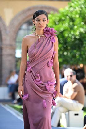 September 17, 2026, Madrid, Spain: A model parades with Malone design during the Mercedes Benz Fashion Week Madrid at Cibeles Palace in Madrid. Madrid Spain  - ZUMAs197 20260917_aaa_s197_233 Copyright: xAtilanoxGarciax