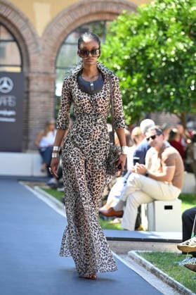 September 17, 2026, Madrid, Spain: A model parades with Malone design during the Mercedes Benz Fashion Week Madrid at Cibeles Palace in Madrid. Madrid Spain  - ZUMAs197 20260917_aaa_s197_236 Copyright: xAtilanoxGarciax