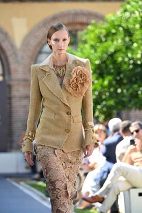 September 17, 2026, Madrid, Spain: A model parades with Malone design during the Mercedes Benz Fashion Week Madrid at Cibeles Palace in Madrid. Madrid Spain  - ZUMAs197 20260917_aaa_s197_241 Copyright: xAtilanoxGarciax