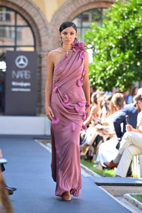 September 17, 2026, Madrid, Spain: A model parades with Malone design during the Mercedes Benz Fashion Week Madrid at Cibeles Palace in Madrid. Madrid Spain  - ZUMAs197 20260917_aaa_s197_243 Copyright: xAtilanoxGarciax