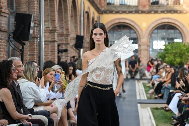 September 17, 2026, Madrid, Spain: A model parades with Isabel Sanchis design during the Mercedes Benz Fashion Week Madrid at Cibeles Palace in Madrid. Madrid Spain  - ZUMAs197 20260917_aaa_s197_274 Copyright: xAtilanoxGarciax