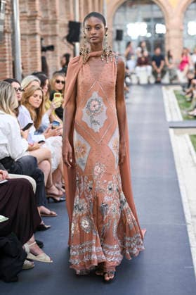 September 17, 2026, Madrid, Spain: A model parades with Isabel Sanchis design during the Mercedes Benz Fashion Week Madrid at Cibeles Palace in Madrid. Madrid Spain  - ZUMAs197 20260917_aaa_s197_317 Copyright: xAtilanoxGarciax