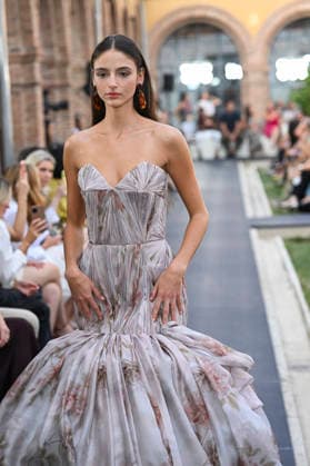 September 17, 2026, Madrid, Spain: A model parades with Isabel Sanchis design during the Mercedes Benz Fashion Week Madrid at Cibeles Palace in Madrid. Madrid Spain  - ZUMAs197 20260917_aaa_s197_320 Copyright: xAtilanoxGarciax