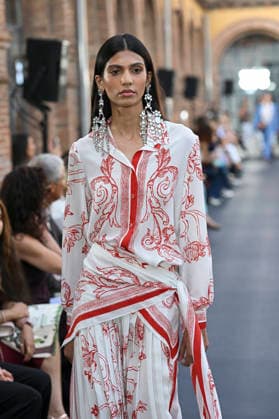 September 17, 2026, Madrid, Spain: A model parades with Isabel Sanchis design during the Mercedes Benz Fashion Week Madrid at Cibeles Palace in Madrid. Madrid Spain  - ZUMAs197 20260917_aaa_s197_328 Copyright: xAtilanoxGarciax