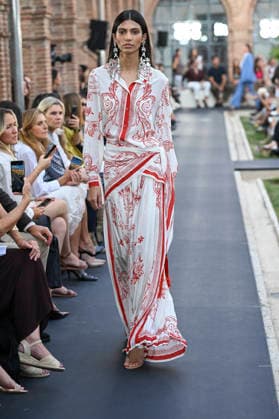 September 17, 2026, Madrid, Spain: A model parades with Isabel Sanchis design during the Mercedes Benz Fashion Week Madrid at Cibeles Palace in Madrid. Madrid Spain  - ZUMAs197 20260917_aaa_s197_378 Copyright: xAtilanoxGarciax