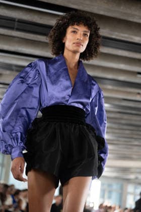 LFW - Ebay Runway A model walks the runway at the Ebay show during London Fashion Week September 2026 at The Banking Hall in London, England on September 17, 2026. Photo by LounisPhotography ABACAPRESS.COM London United Kingdom  Copyright: xLounisPhotography ABACAx