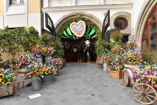 Overview 2: HeidiFest by Heidi Klum—Pre-Oktoberfest Event at RTL Hofbräuhaus in Munich, September 17, 2026