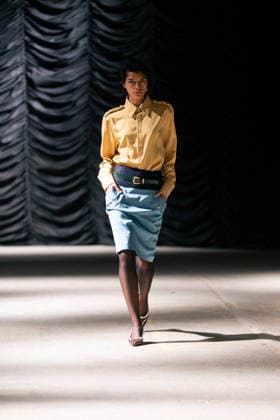 LFW - Mithridate Runway A model walks the runway at the Mithridate show during London Fashion Week September 2026 at The Banking Hall in London, England on September 17, 2026. Photo by LounisPhotography ABACAPRESS.COM London United Kingdom  Copyright: xLounisPhotography ABACAx