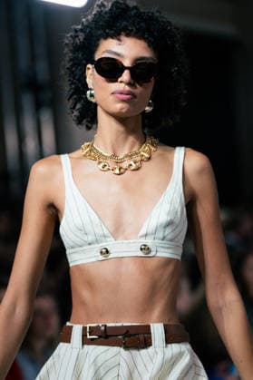LFW - Paul Costelloe Runway A model walks the runway at the Paul Costelloe show during London Fashion Week September 2026 at The Banking Hall in London, England on September 17, 2026. Photo by LounisPhotography ABACAPRESS.COM London United Kingdom  Copyright: xLounisPhotography ABACAx
