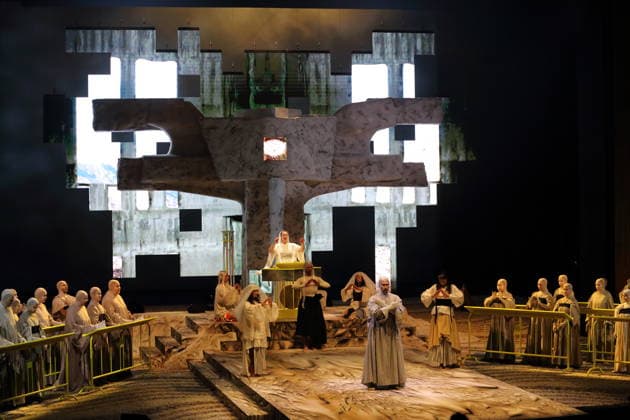 Jeremy Bines, conductor, and the ensemble during the photo rehearsal for *Wednesday of Light* at the Deutsche Oper in Berlin, September 17, 2026 Opera by Karlheinz Stockhausen Musical Director: Maxime Pascal Director: Susanne Kennedy Set Design: Markus Selg Costume Design: Andra Dumitrascu Premiere: September 19, 2026, Deutsche Oper Berlin *Wednesday of Light*