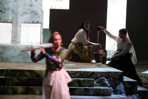 Charlotte Bletton (flute), Marie Groothof, and Dominic Santia (from left), during the photo shoot for *Mittwoch aus Licht* at the Deutsche Oper in Berlin, September 17, 2026 Opera by Karlheinz Stockhausen Musical Director: Maxime Pascal Director: Susanne Kennedy Set Design: Markus Selg Costume Design: Andra Dumitrascu Premiere on September 19, 2026 at the