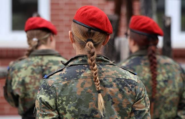 Family Day at the Kyffhäuser Barracks in Bad Frankenhausen, September 17, 2026; Bad Frankenhausen, Kyffhäuser Barracks; Family Day for the families of female and male recruits; there will be a static weapons display; the Bunde