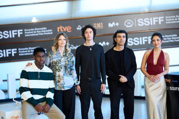 September 18, 2026, Madrid, Madrid, Spain: Fatih Akin, Eren M. Go¼vercin, Mariam Dawoud, Carlotta von Falkenhayn, Gabriel-Winner Amorin attended Geister Photocall during 74th San Sebastian International Film Festival at Kursaal Palace on September 18, 2026 in Donostia San Sebastian, Spain Madrid Spain - ZUMAg15_ 20260918_zaf_g15_021 Copyright: xJackxAbuinx