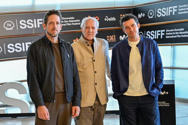 Werner Herzog Receives the Donostia Award at the San Sebastián Film Festival Director, screenwriter, producer, and actor Werner Herzog c, accompanied by producer Ariel Leon Isacovitch I and actor Orlando Bloom d, poses for the media before receiving the Donostia Award, at the Kursaal on September 18, 2026, in San Sebastián, Guipúzcoa, Basque Country, Spain. Director, screenwriter, producer, and actor Werner Herzog will receive the Donostia Award in recognition of his career during the opening gala of the San Sebastián Film Festival, which will take place September 18–26 for its 74th edition. The Festival’s highest honorary distinction for the German filmmaker will be accompanied by a screening of his new feature film, ‘Bucking Fastard’, wh Copyright: xArnaitzxRubiox 7783878