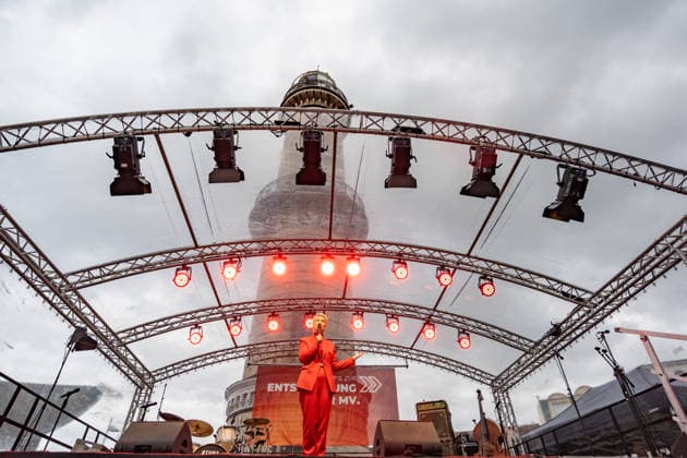 Minister-President and SPD lead candidate Manuela Schwesig at the campaign event in Rostock-Warnemünde; the SPD s closing rally at the Warnemünde Lighthouse for the state election in Mecklenburg-Western Pomerania, Rostock-Warnemünde, Mecklenburg-Western Pomerania, Germany, lighthouse
