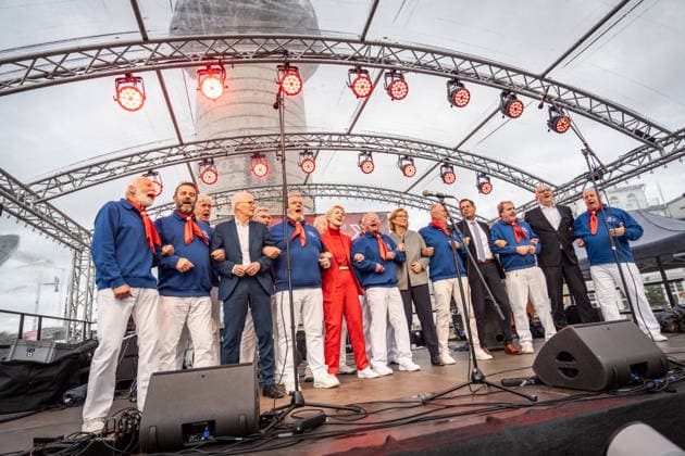 Current SPD Minister Presidents Olaf Lies, Anke Rehlinger, Manuela Schwesig, Dietmar Woidke, and Hamburg’s First Mayor Peter Tschentscher gathered in Warnemünde for the SPD’s closing rally at the Warnemünde Lighthouse ahead of the state election in Mecklenburg-Western Pomerania, Rostock-Warnemünde, Mecklenburg-Western Pomerania, Germany, Lighthouse