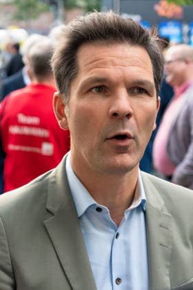 Berlin, September 18, 2026: The Berlin SPD’s campaign wrap-up event with Steffen Krach ahead of the upcoming election for the House of Representatives on September 20, 2026, at Stuttgarter Platz on Wilmersdorfer Straße