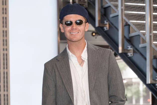 September 18, 2026, New York, New York, USA: JAMIE MILLER visits the Empire State Building in New York to celebrate his viral new single, Babydoll. 18 September 2026 New York USA  - ZUMAa265 20260918_zep_a265_004 Copyright: xEricxAcquayex
