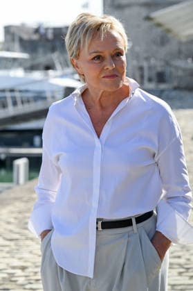 La Rochelle TV Fiction Festival 2026 Photocall September 18, 28th La Rochelle TV Fiction Festival 28th edition of the La Rochelle TV Fiction Festival Photocall for A la vie Muriel Robin 459756 September 18, 2026 France  Copyright: xBarbaraxNeymanx xStarfacex STAR_459756_300
