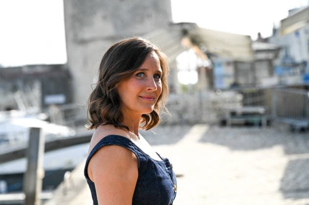 La Rochelle TV Fiction Festival 2026 Photocall September 18, 28th La Rochelle TV Fiction Festival 28th edition of the La Rochelle TV Fiction Festival Photocall for A la vie by Julie de Bona 459756 September 18, 2026 France  Copyright: xBarbaraxNeymanx xStarfacex STAR_459756_313