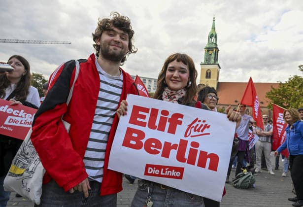 Elif Eralp meets voters ahead of Berlin state elections BERLIN, GERMANY - SEPTEMBER 18: Die Linke s lead candidate for the Berlin state elections, Elif Eralp, meets with voters during an election campaign event held in front of Berlin City Hall (Rotes Rathaus) in Berlin, Germany on September 18, 2026, ahead of the elections scheduled for September 20. Halil Sagirkaya Anadolu Berlin Germany. Editorial use only. Please get in touch for any other usage.  Copyright: x2026xAnadoluxHalilxSagirkayax