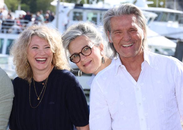 Cecile Bois, Yvan Le Bolloch, and Armelle Lesniak at the photocall for the TV movie *Caméra Café: Opération Retraite* during the 28th La Rochelle TV Fiction Festival, September 18, 2026 Denis Guignebourg Bestimage Photocall for the TV movie *Caméra Café: Opération Retraite* at the 28th La Rochelle TV Fiction Festival on September 18, 2026, La Rochelle, France  Copyright: xDenisxGuignebourgx xBestimagexDenisxGuignebourgx xBestimagex