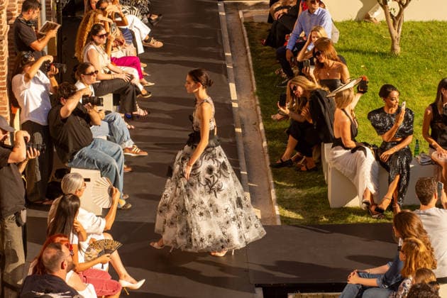 IPA88683559 - MADRID, SPAIN. SEPTEMBER 18, 2026: A model walks the runway showcasing a design by Yolancris during Mercedes-Benz Fashion Week Madrid 2026 (MBFWMadrid) on September 18, 2026, in Madrid, Spain. The designer brand presented its latest collection as part of the official fashion week schedule, featuring elaborate textures, intricate details, and statement silhouettes showcased throughout the runway presentation.  Copyright: xFrancescoxMilitelloxMirtox xx IPA88683559