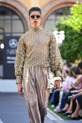 Maison Mesa - Mercedes Benz Fashion Week Madrid, Spain -18 Sept 2026 A model parades with Maison Mesa design during Mercedes Benz Fashion Week Madrid Cibeles Palace in Madrid. Madrid Spain Copyright: xAtilanoxGarciax xSOPAxImagesx PHOTO08632
