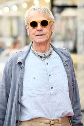 Jeremy Irons at the premiere of the film *The Mission* at the 74th San Sebastián International Film Festival (Festival Internacional de Cine de San Sebastián) at the Kursaal in San Sebastián, September 18, 2026 Foto:xC.xNiehausx xFuturexImagex mission_6905